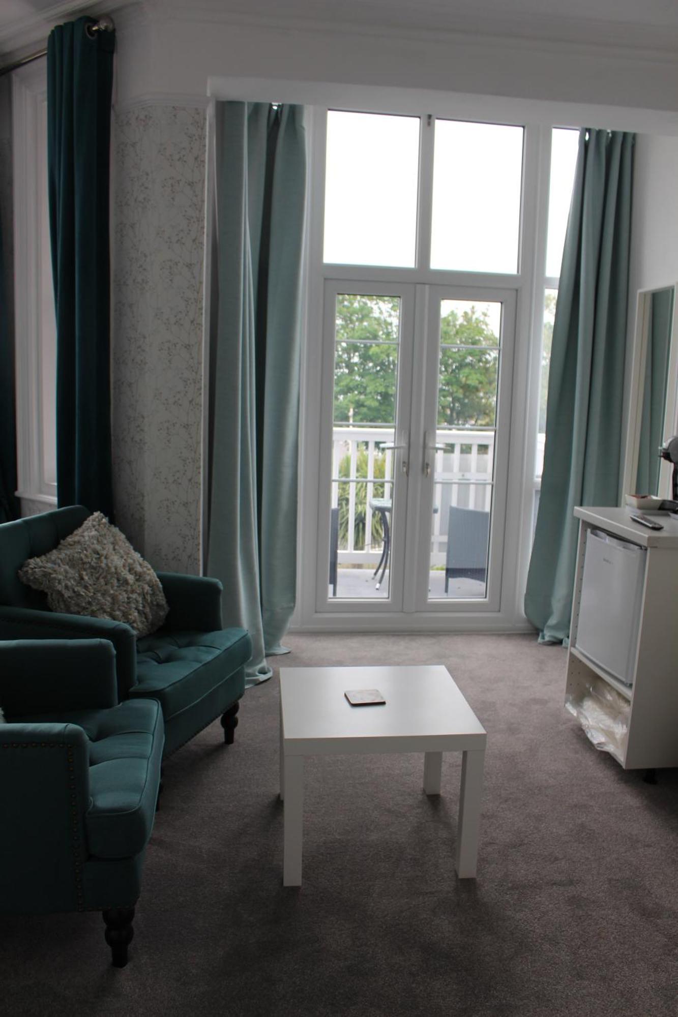 Beamsley Lodge B&B Eastbourne Exterior photo