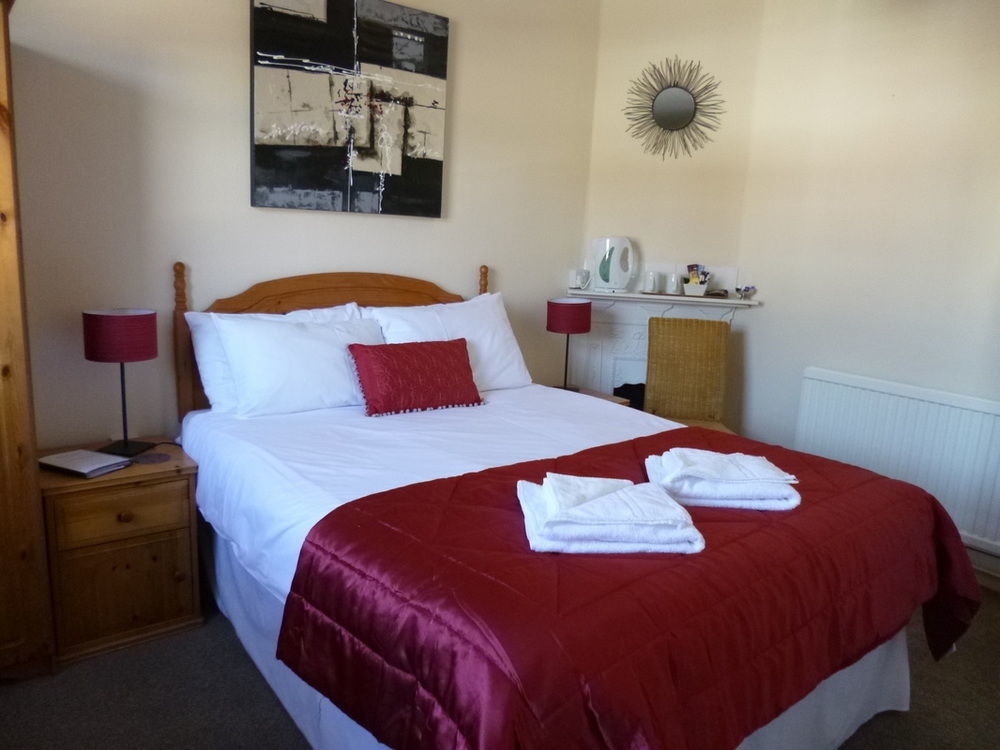 Beamsley Lodge B&B Eastbourne Exterior photo