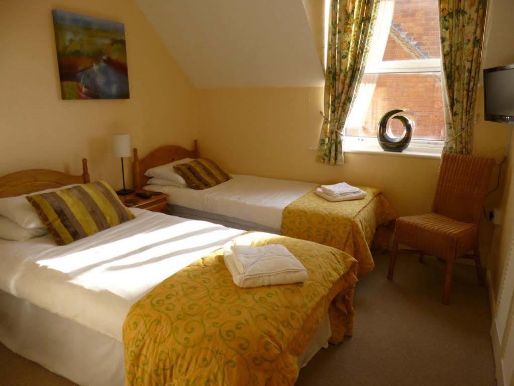Beamsley Lodge B&B Eastbourne Exterior photo